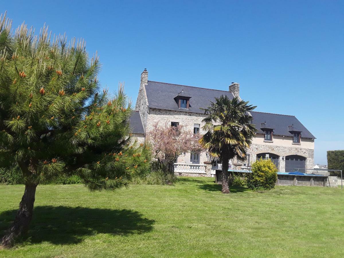 L'Ormelais Vacances Mont-Dol Экстерьер фото